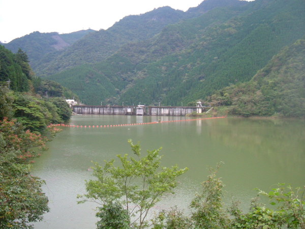 祝子川ダム。