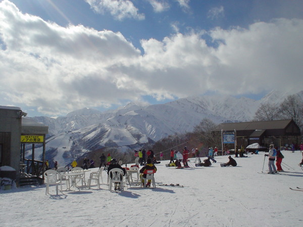 新雪には恵まれなかったが、晴天には恵まれた。