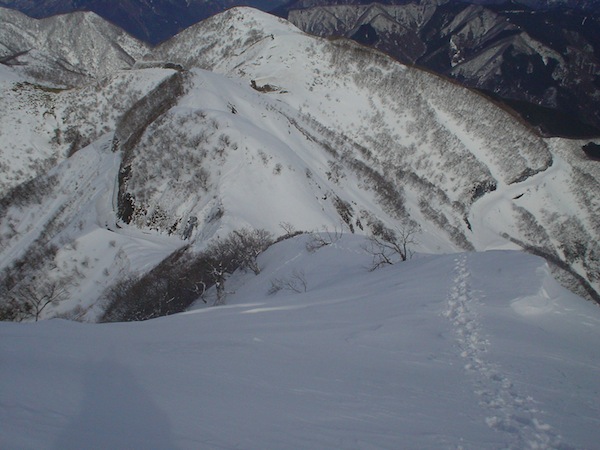 北東尾根上部。