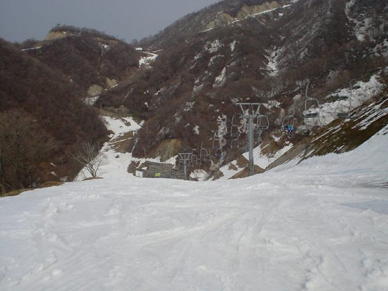 第9リフト、雪は十分。