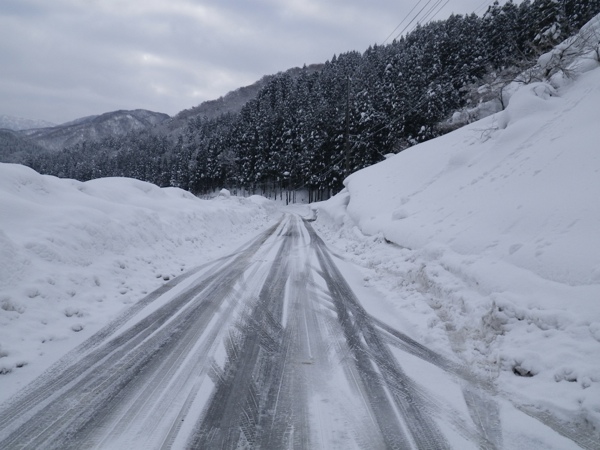 南越前町広野、先週（1/28）より1m以上積雪が増えている。