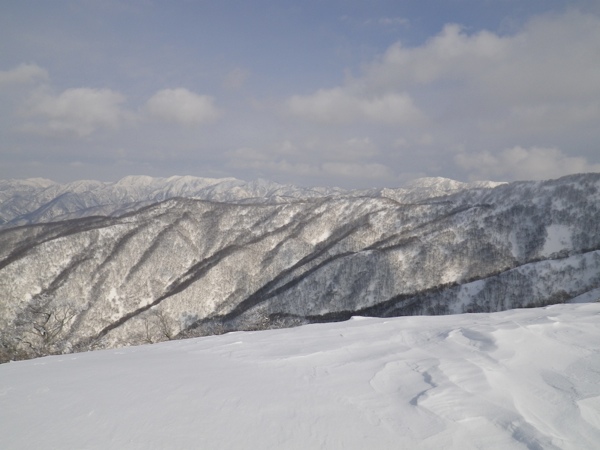 1082mJPから手倉山尾根。